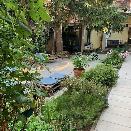 Margareta Garden Boutique